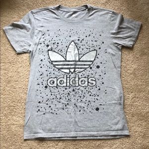 Adidas trefoil gray and black splatter T-shirt